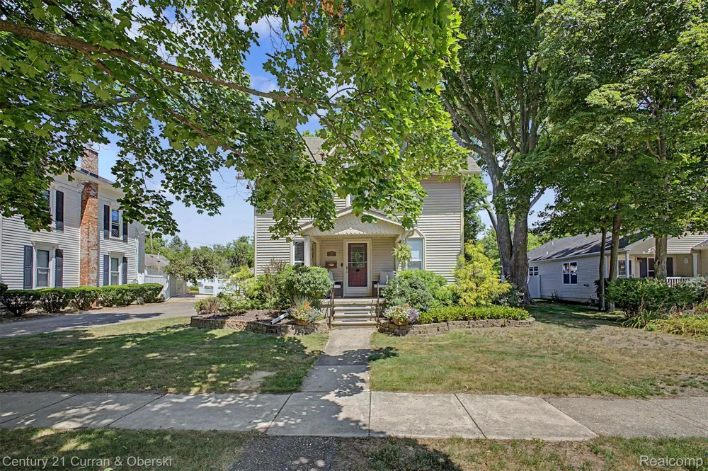 323 E Liberty Street South Lyon City, MI 48178