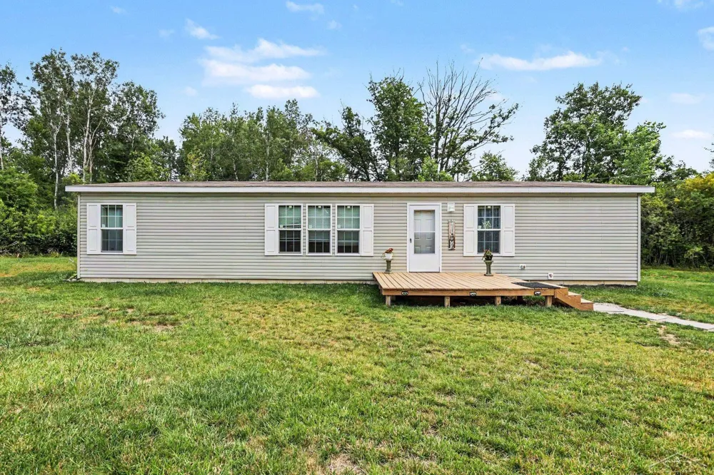 130 W Bradford Road Lee Township, MI 48640