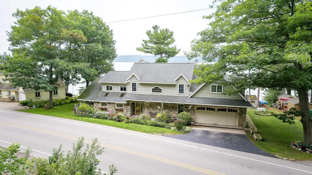 7243 Deadstream Road Lake Township, MI 49640