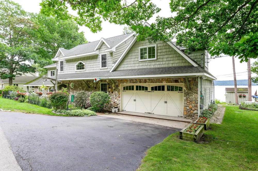 7243 Deadstream Road Lake Township, MI 49640