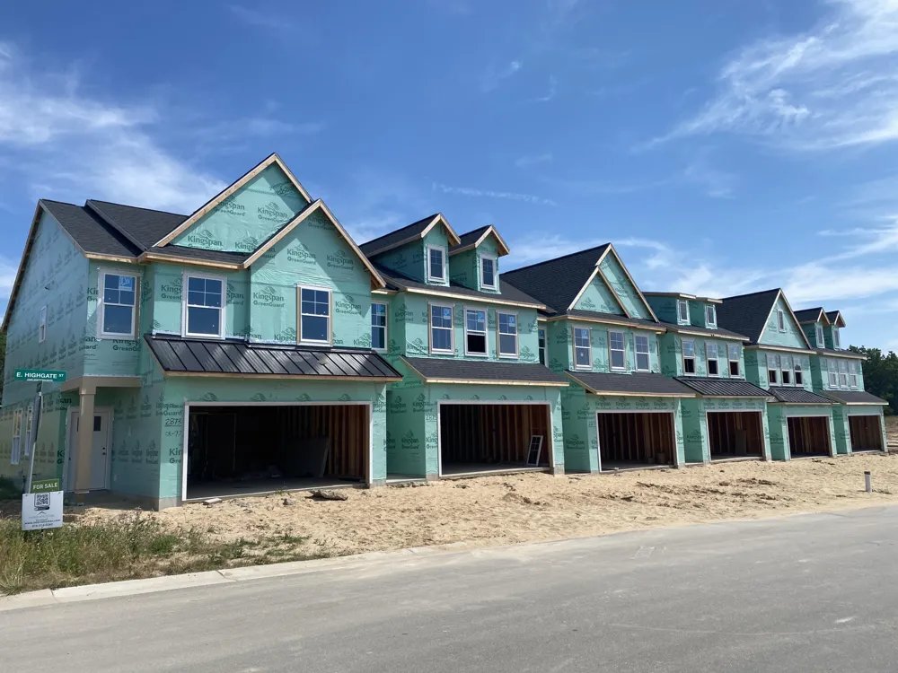 2883 E Highgate Drive SE #82 Kentwood City, MI 49512