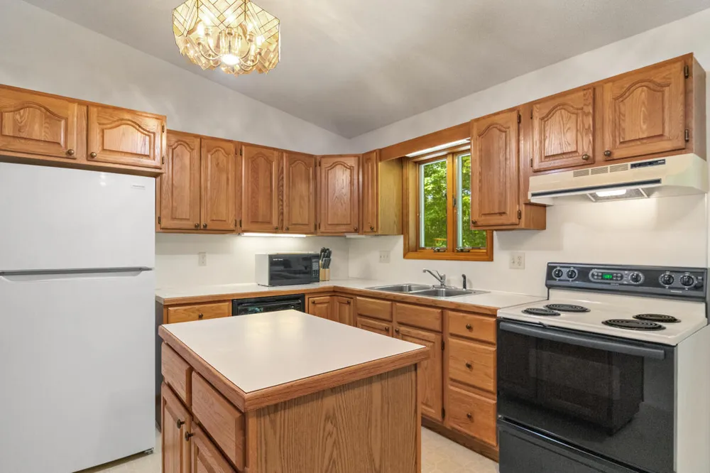 3283 S Spruce Avenue Everett Township, MI 49349