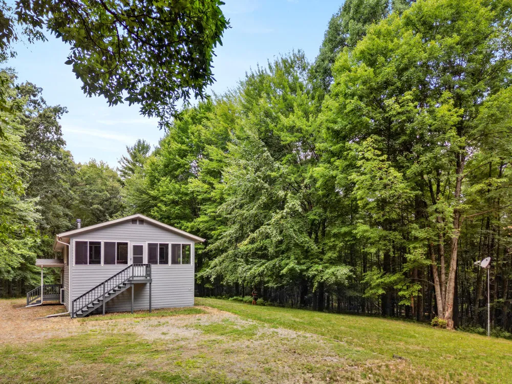 3283 S Spruce Avenue Everett Township, MI 49349