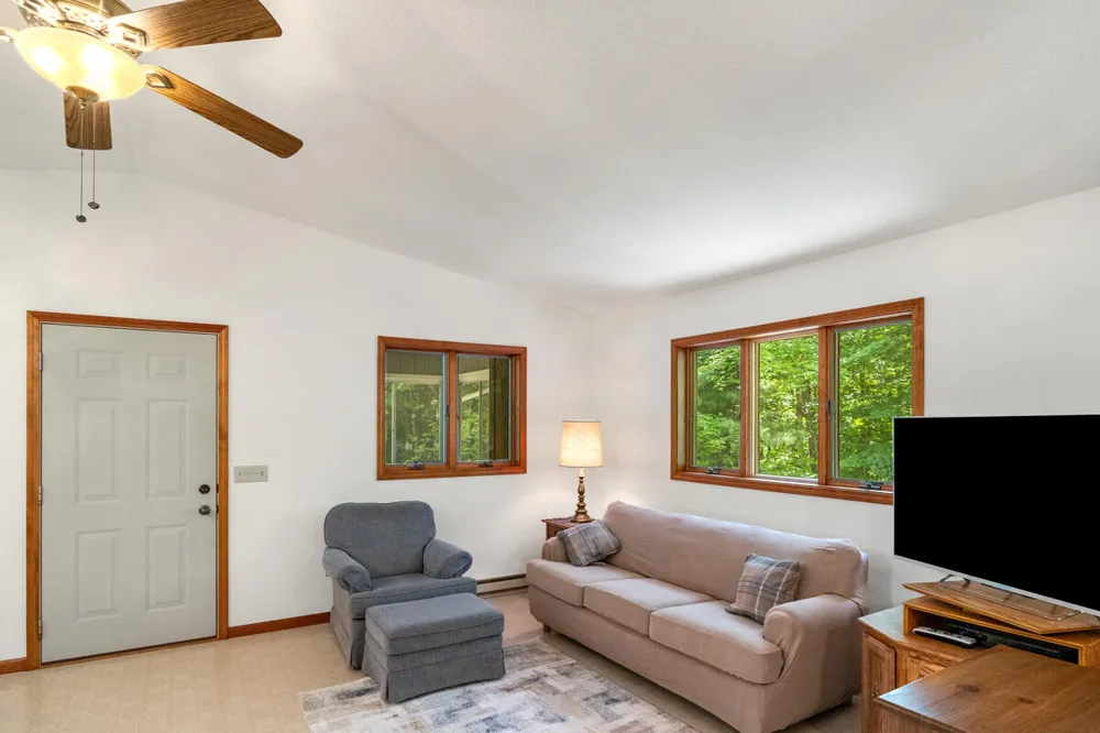 3283 S Spruce Avenue Everett Township, MI 49349