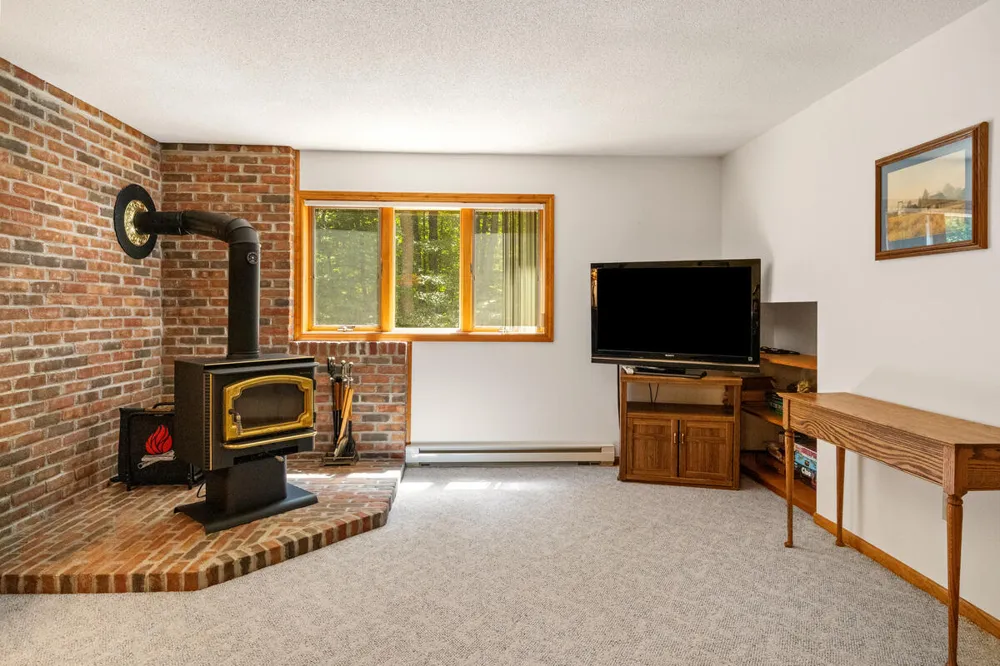 3283 S Spruce Avenue Everett Township, MI 49349