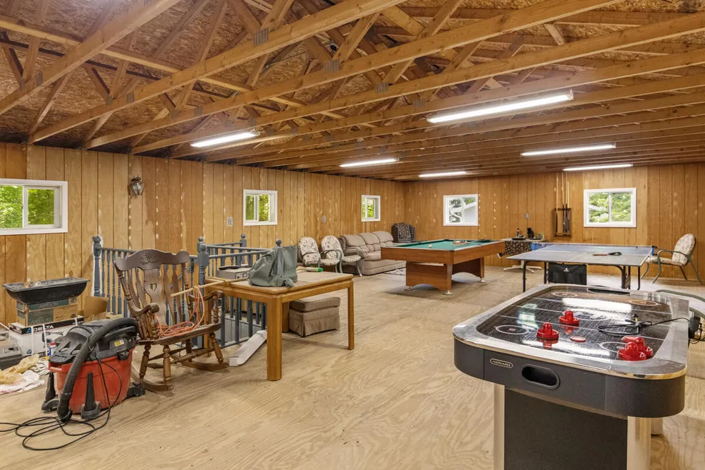 3283 S Spruce Avenue Everett Township, MI 49349