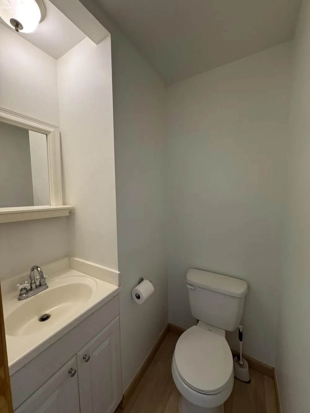 7300 Bluewater Drive #105 Clarkston City, MI 48348