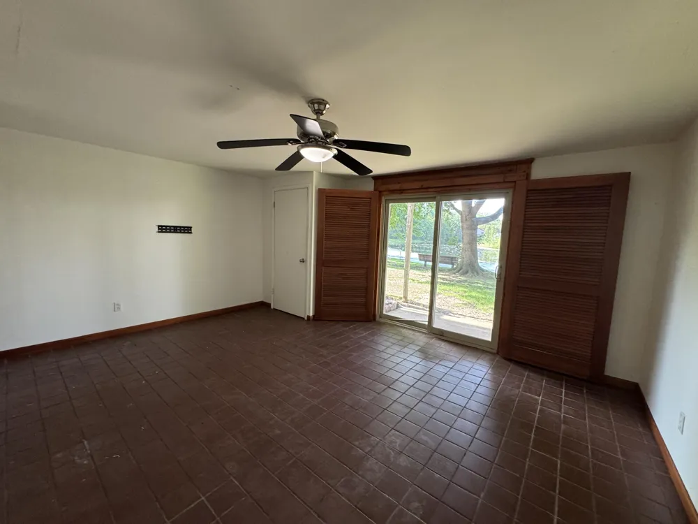 7300 Bluewater Drive #105 Clarkston City, MI 48348