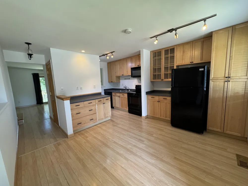 7300 Bluewater Drive #105 Clarkston City, MI 48348
