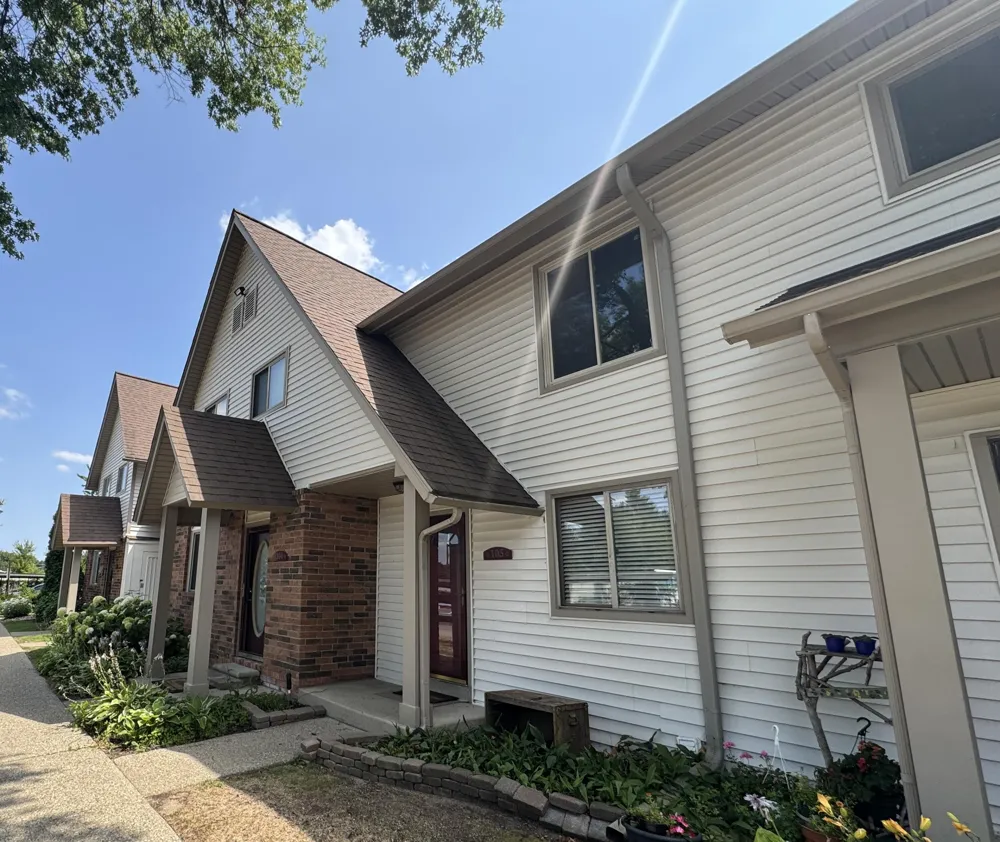 7300 Bluewater Drive #105 Clarkston City, MI 48348