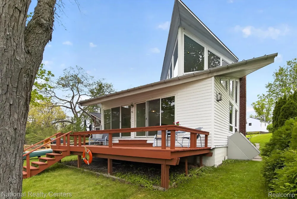 11505 Sunset Boulevard Putnam Township, MI 48169