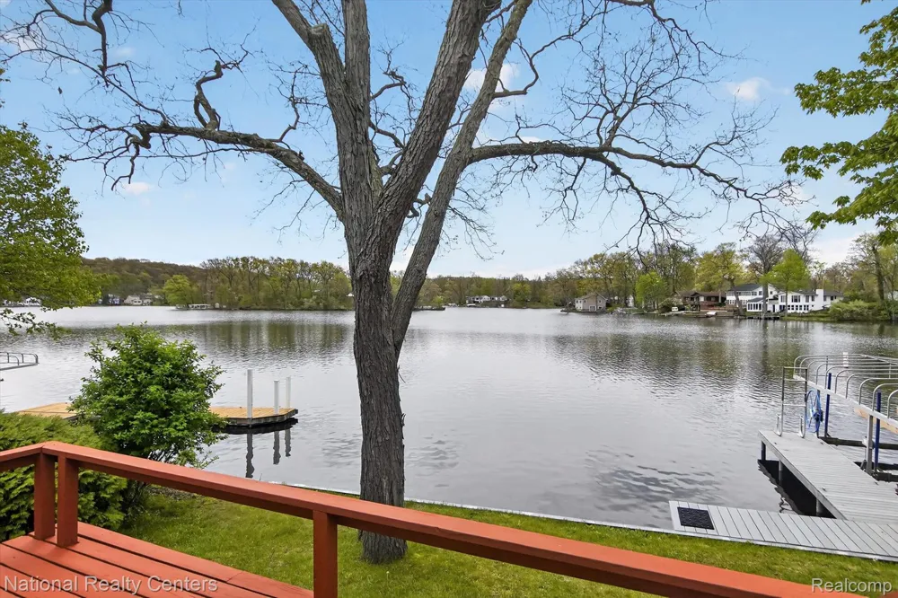 11505 Sunset Boulevard Putnam Township, MI 48169