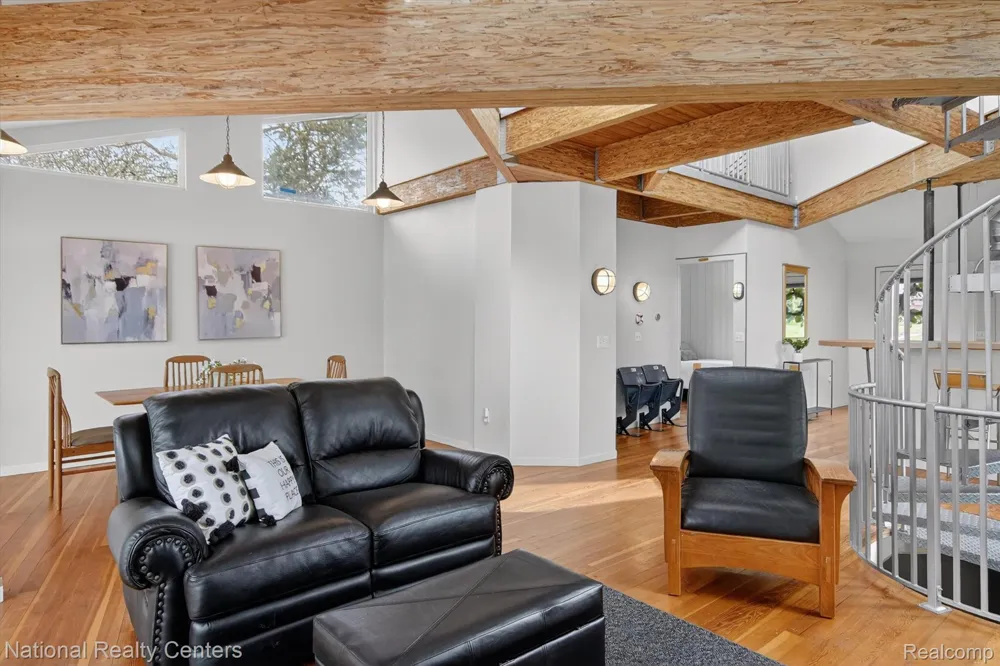 11505 Sunset Boulevard Putnam Township, MI 48169