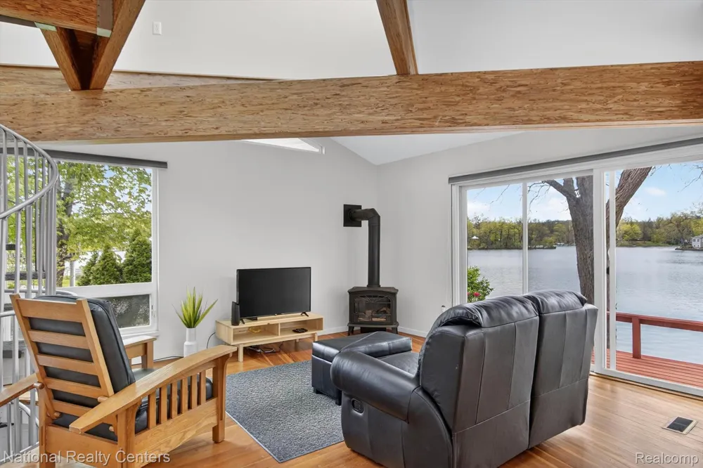 11505 Sunset Boulevard Putnam Township, MI 48169