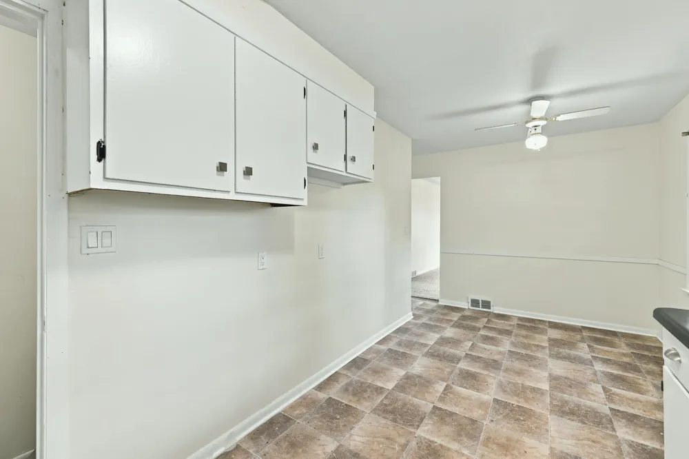 1711 Royal Oak Street SW Wyoming City, MI 49519