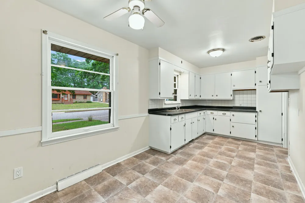 1711 Royal Oak Street SW Wyoming City, MI 49519