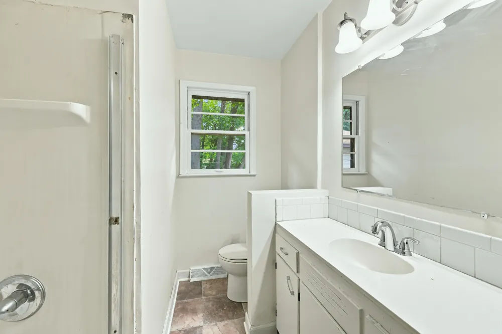 1711 Royal Oak Street SW Wyoming City, MI 49519