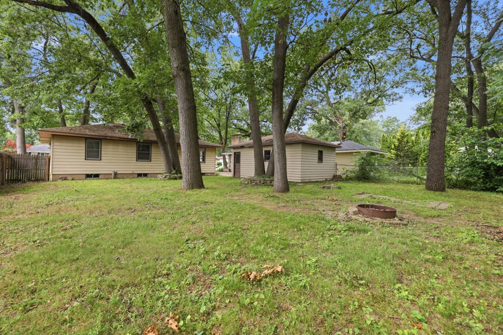 1711 Royal Oak Street SW Wyoming City, MI 49519