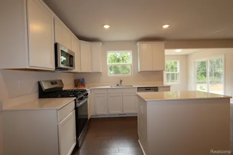 4198 Cedar Lane