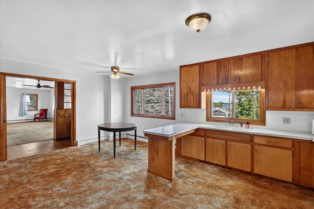 2610 S Shore Drive Crystal Township, MI 48818