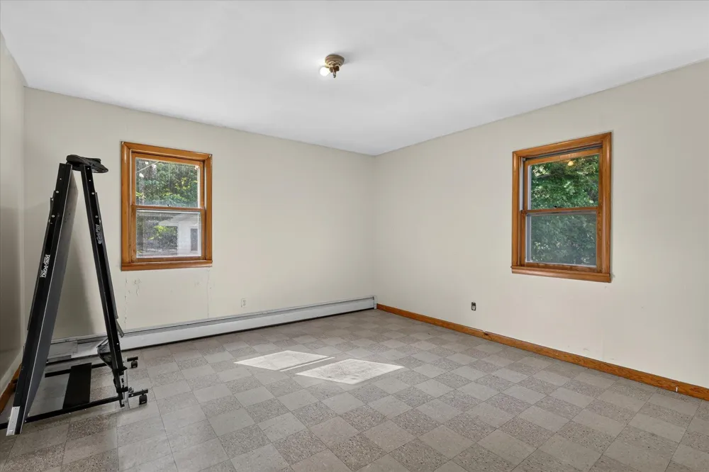 2610 S Shore Drive Crystal Township, MI 48818