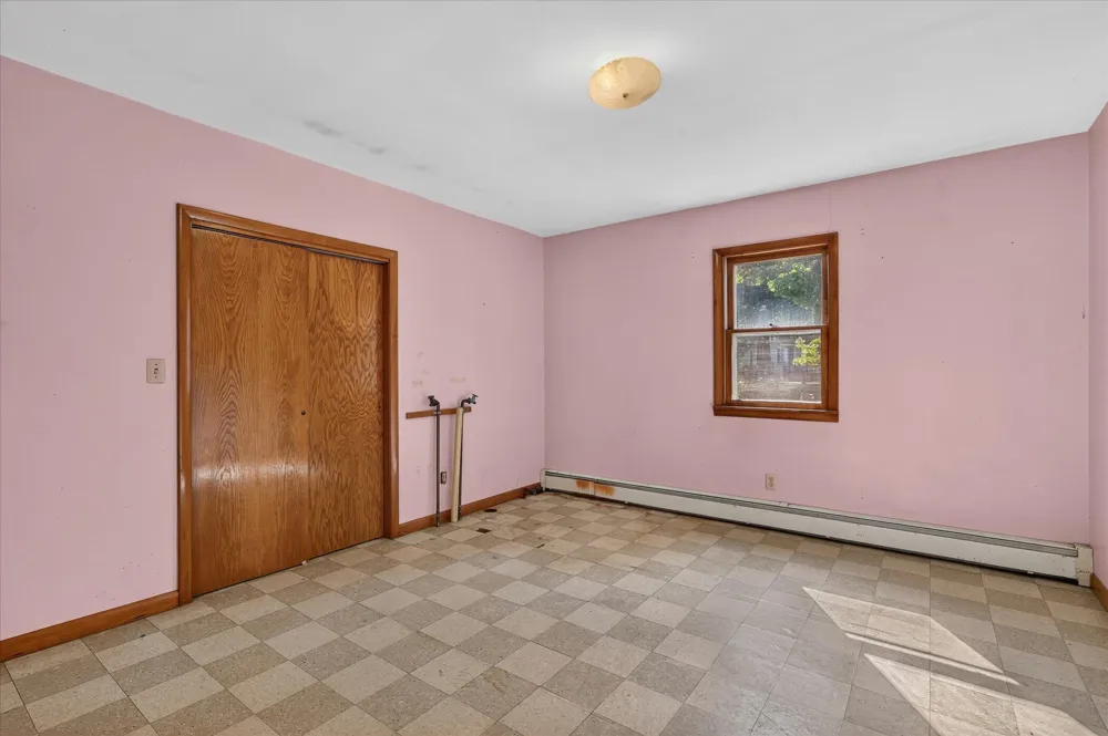 2610 S Shore Drive Crystal Township, MI 48818