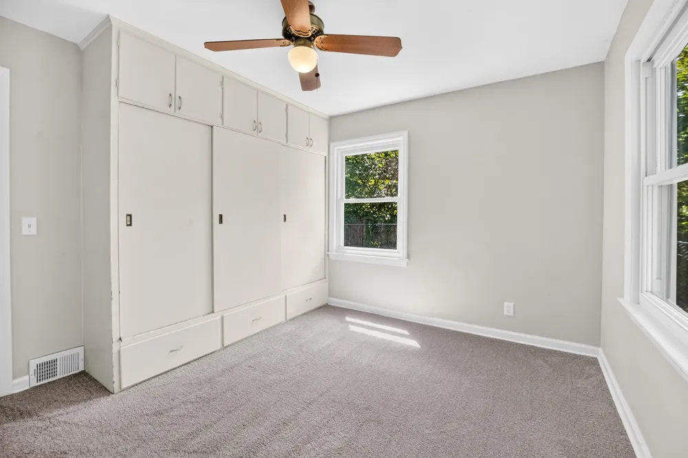 1202 Pinehurst Boulevard Kalamazoo Charter Township, MI 49006