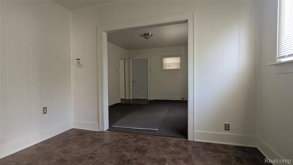 463 Raeburn Street Pontiac City, MI 48342
