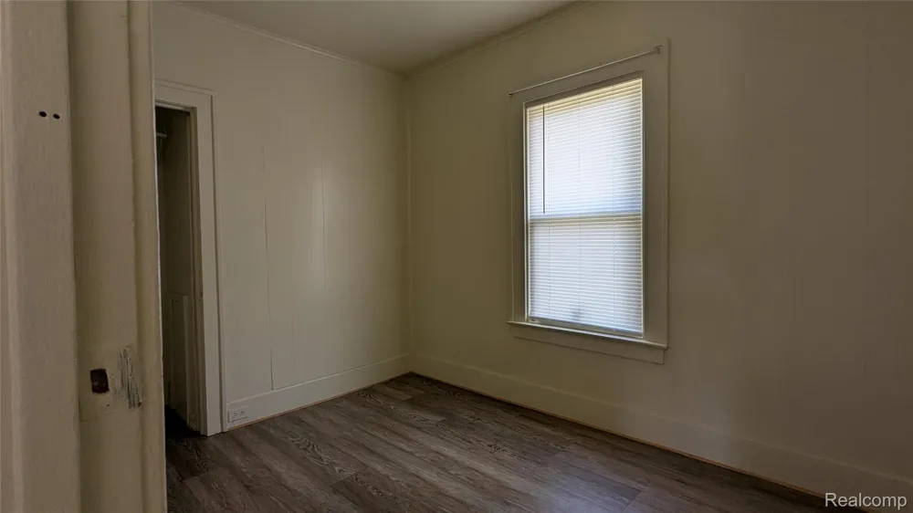 463 Raeburn Street Pontiac City, MI 48342