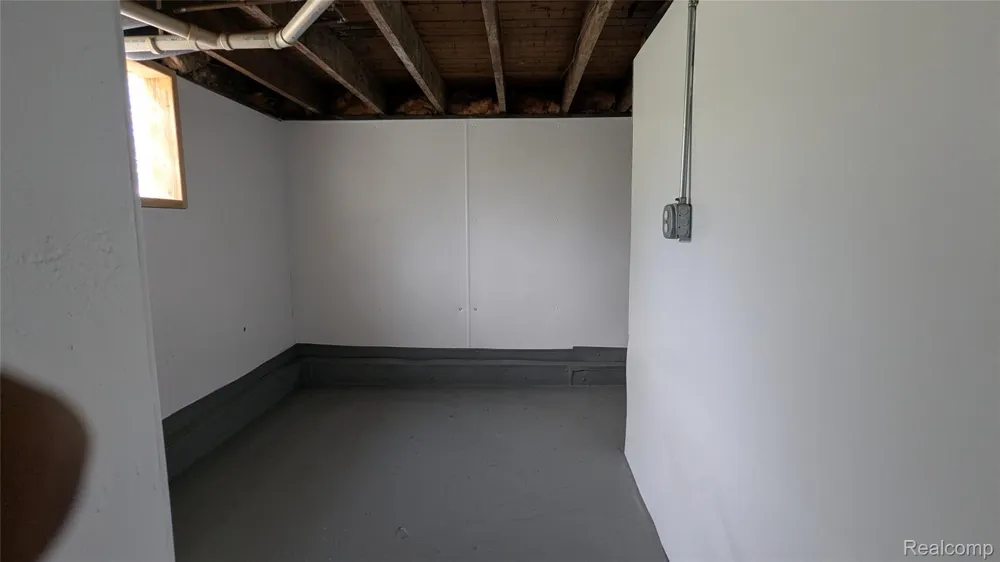 463 Raeburn Street Pontiac City, MI 48342
