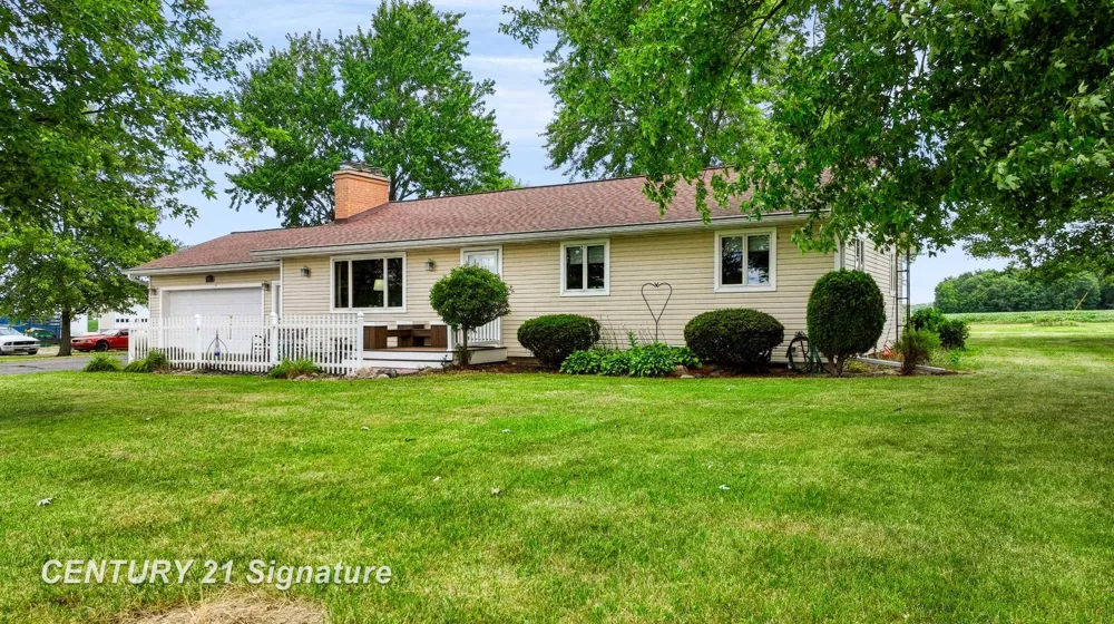 455 S Vernon Road Venice Township, MI 48817