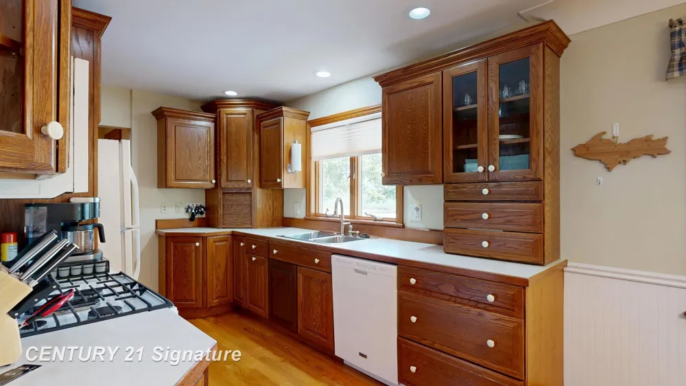455 S Vernon Road Venice Township, MI 48817