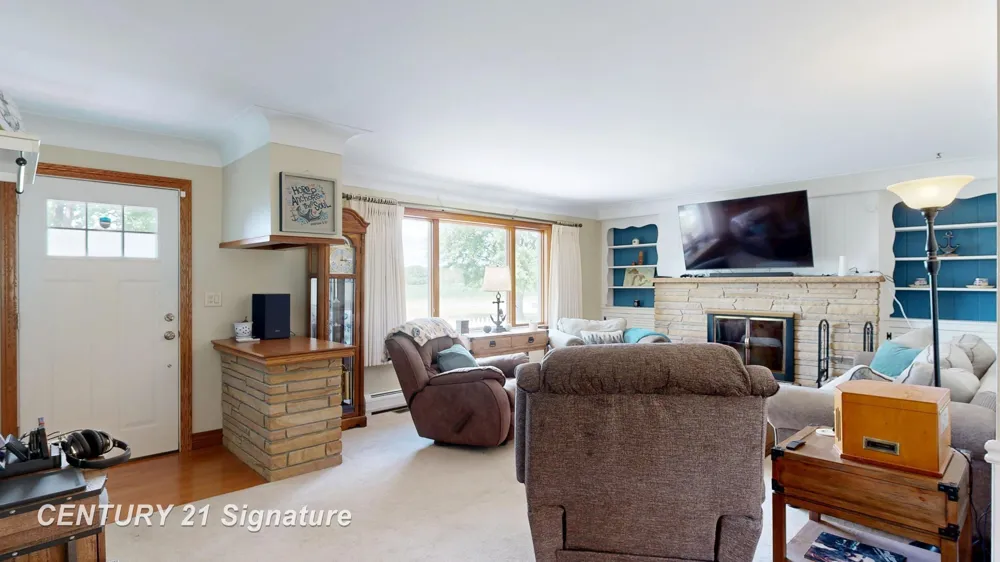 455 S Vernon Road Venice Township, MI 48817