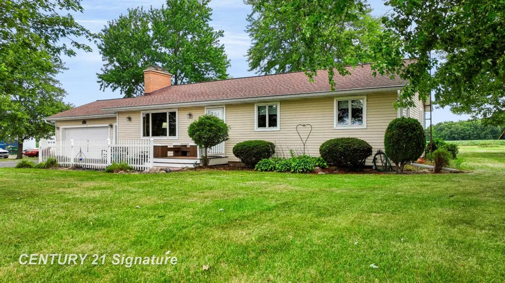455 S Vernon Road Venice Township, MI 48817