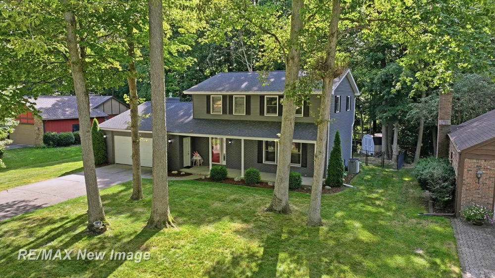 1422 Lenwood Drive Saginaw Charter Township, MI 48638