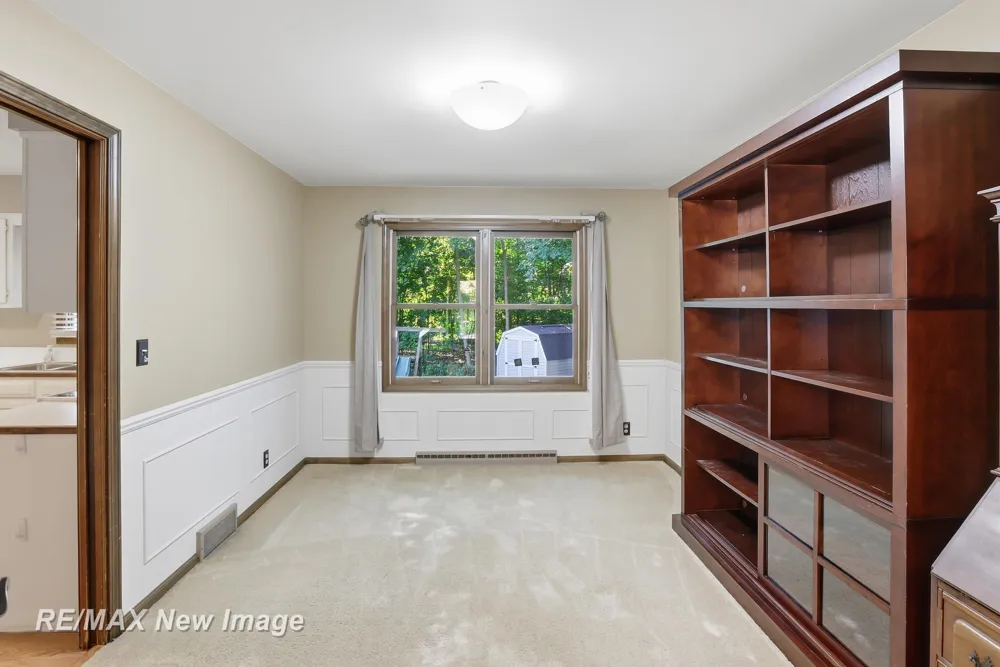 1422 Lenwood Drive Saginaw Charter Township, MI 48638