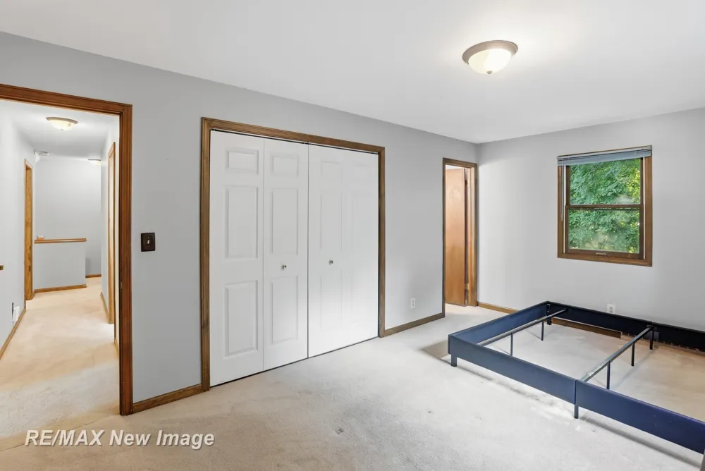 1422 Lenwood Drive Saginaw Charter Township, MI 48638