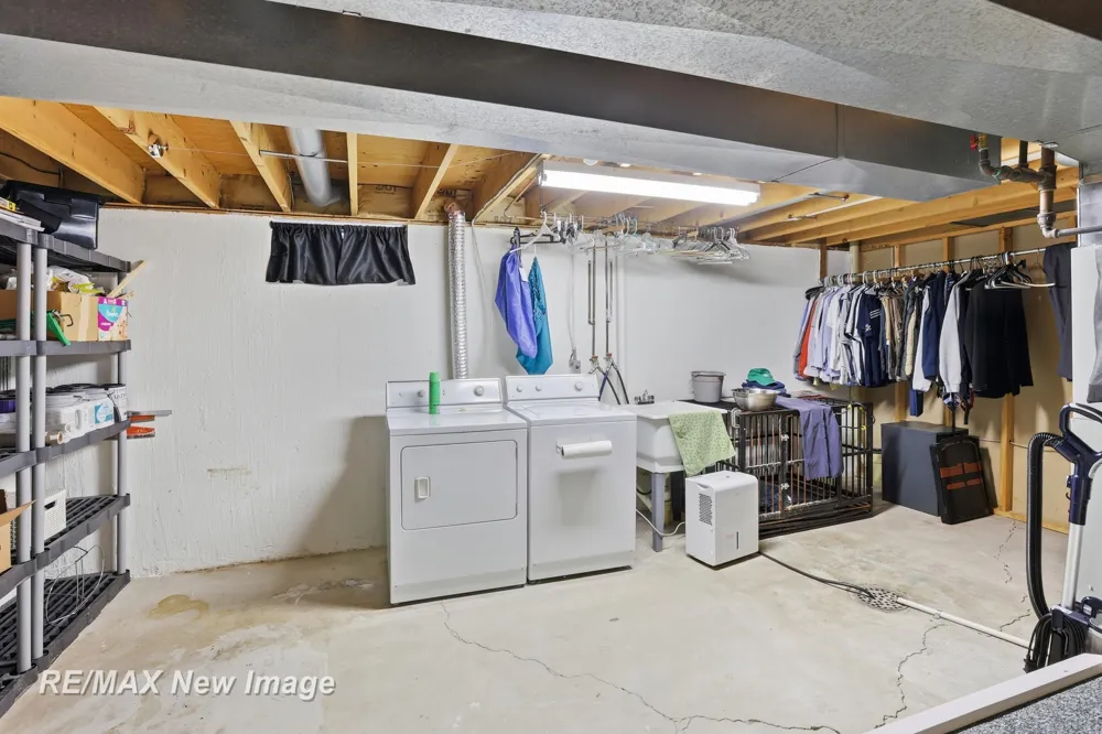 1422 Lenwood Drive Saginaw Charter Township, MI 48638