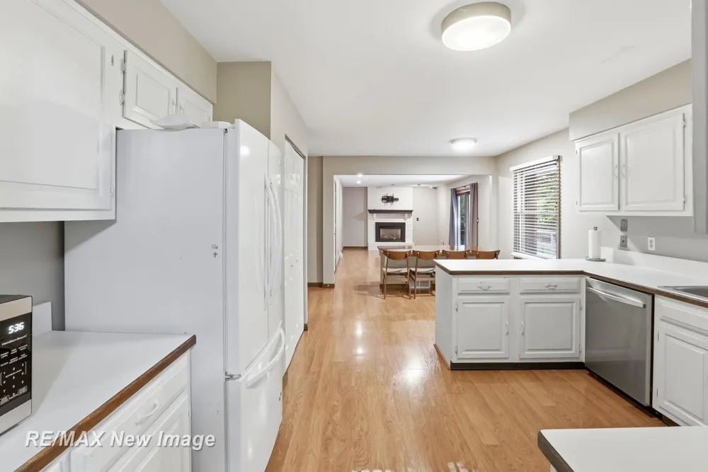1422 Lenwood Drive Saginaw Charter Township, MI 48638