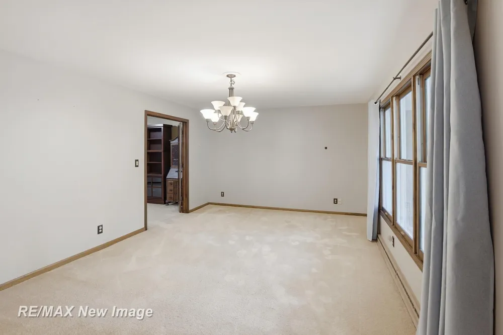 1422 Lenwood Drive Saginaw Charter Township, MI 48638