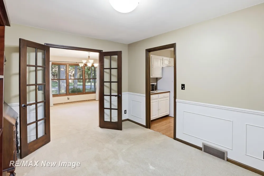 1422 Lenwood Drive Saginaw Charter Township, MI 48638