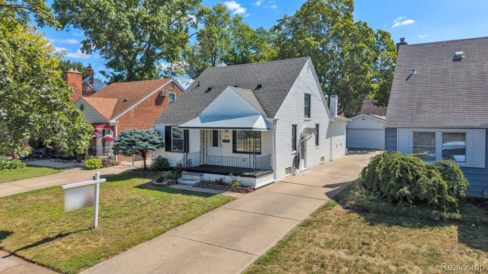 630 Denwood Street Dearborn City, MI 48128