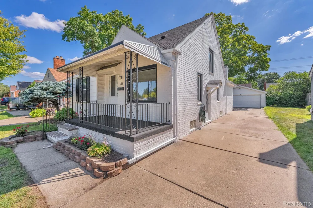 630 Denwood Street Dearborn City, MI 48128