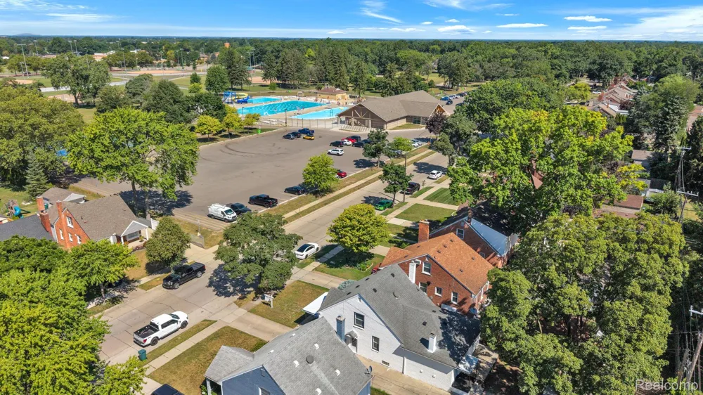 630 Denwood Street Dearborn City, MI 48128