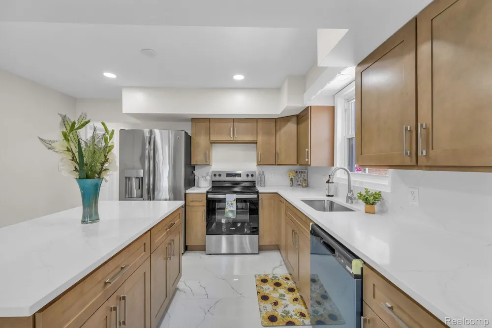 630 Denwood Street Dearborn City, MI 48128