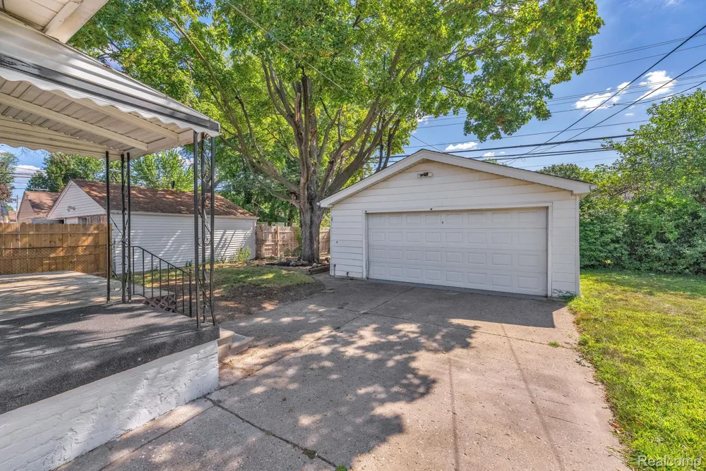 630 Denwood Street Dearborn City, MI 48128
