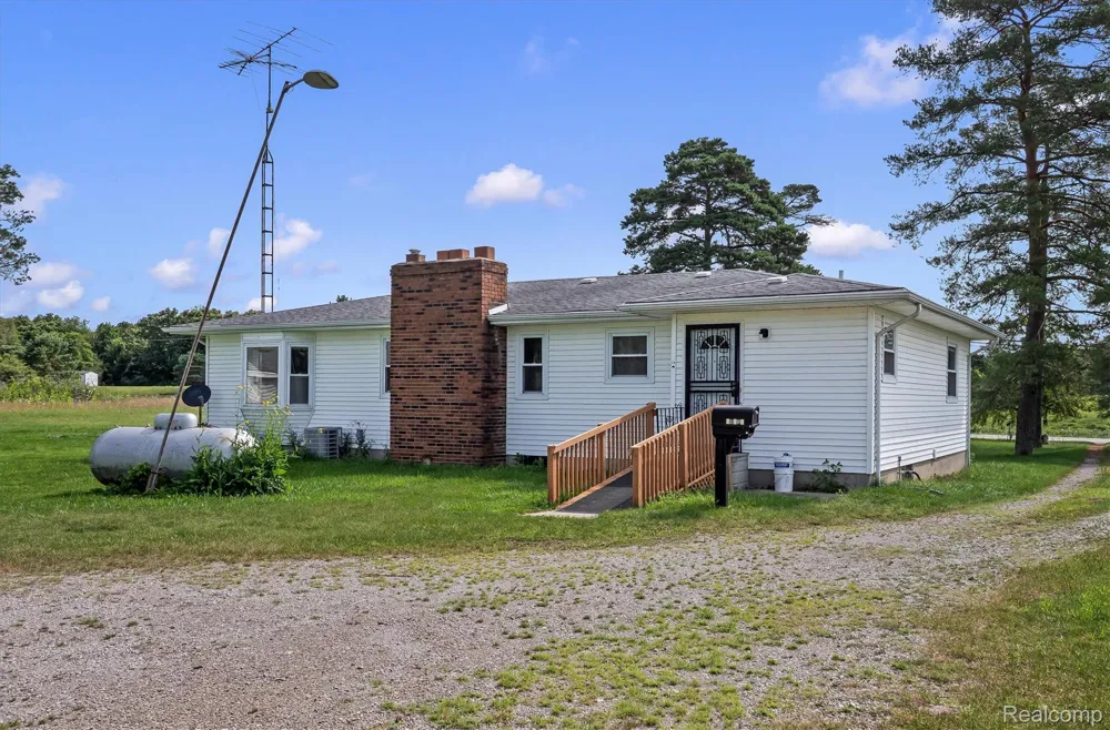 14134 Holly Road Holly Township, MI 48442