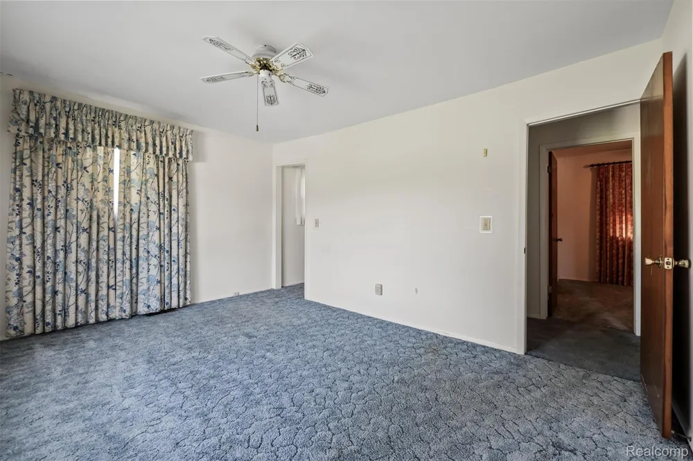 14134 Holly Road Holly Township, MI 48442
