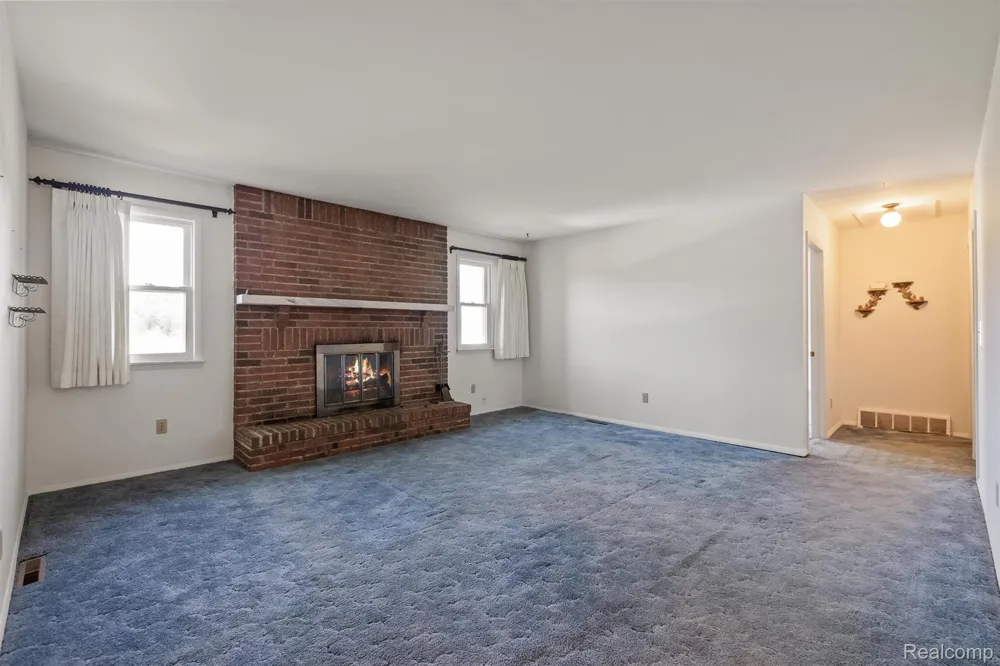 14134 Holly Road Holly Township, MI 48442