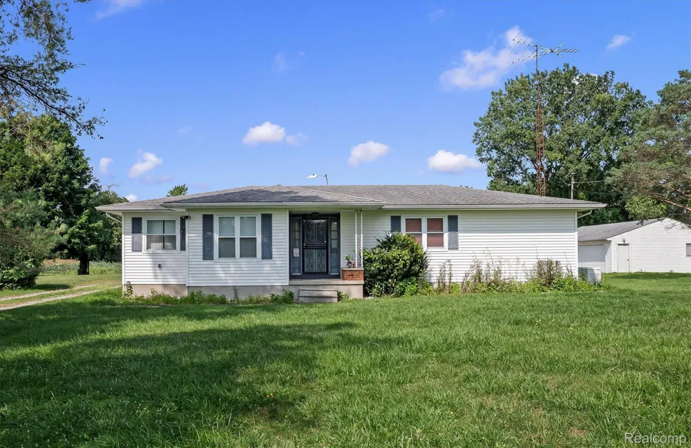 14134 Holly Road Holly Township, MI 48442